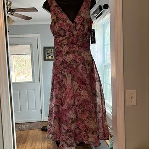 Pretty size 6 dress- garden party ready